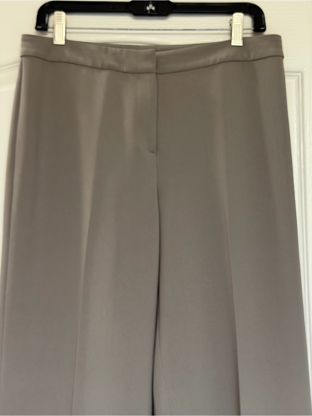 St. John Taupe Wide Leg Trouser Dress Pants Sz 8 Stretch Crepe Career - Picture 2 of 8